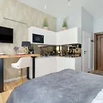 Appartement Klimatyczne Z Biurkiem W Poznaniu By Renters *