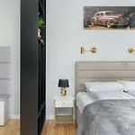 Klimatyczne Z Biurkiem W Poznaniu By Renters Appartement
