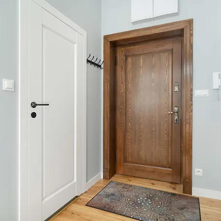 Klimatyczne Z Biurkiem W Poznaniu By Renters * Poznaň