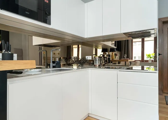 Klimatyczne Z Biurkiem W Poznaniu By Renters Poznaň