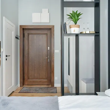 Klimatyczne Z Biurkiem W Poznaniu By Renters Poznań